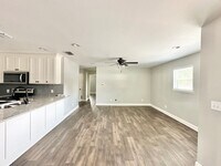 Building Photo - Pecan St. (LEASE UP ONLY)