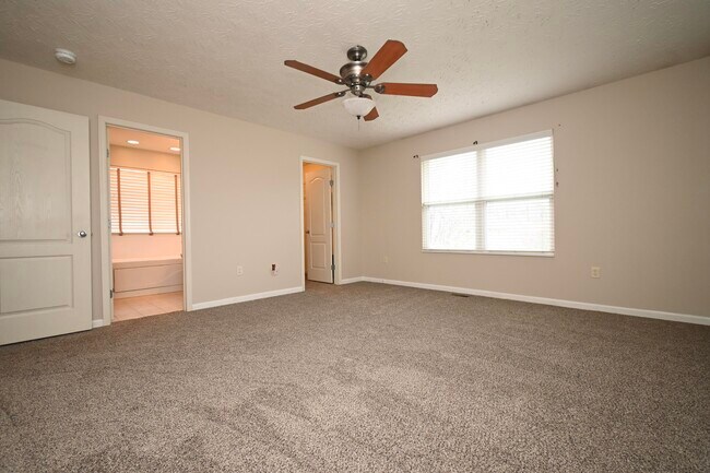 Building Photo - 5898 Ethan Dr