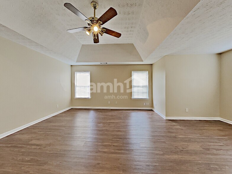Building Photo - 3391 Hard Creek Ln