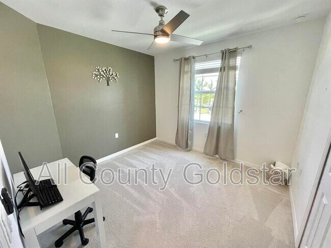 Building Photo - 14121 Heritage Landing Blvd