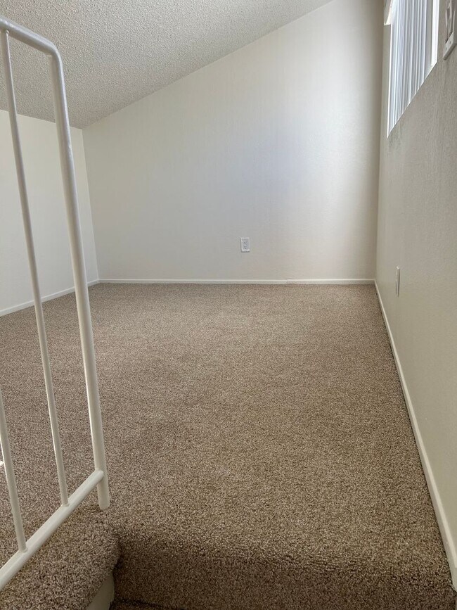 Building Photo - 16621 Dolores Ln