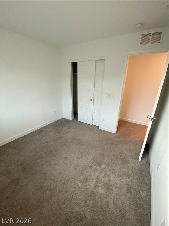 Building Photo - 3622 Hestia Ave