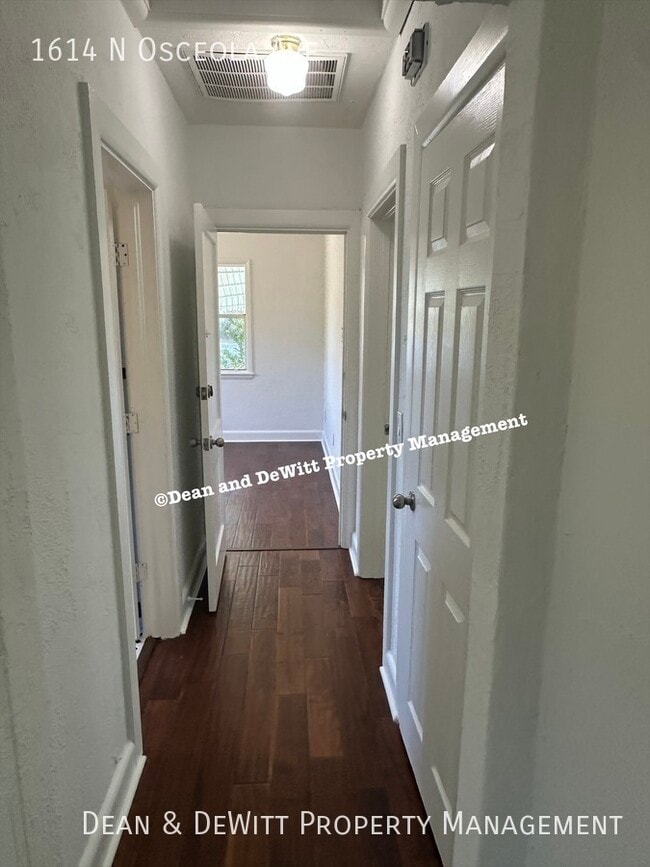 Building Photo - 1614 N Osceola Ave