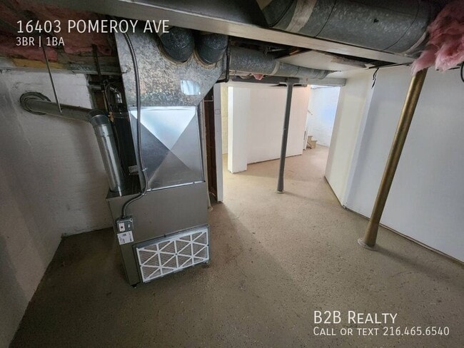 Building Photo - 16403 Pomeroy Ave