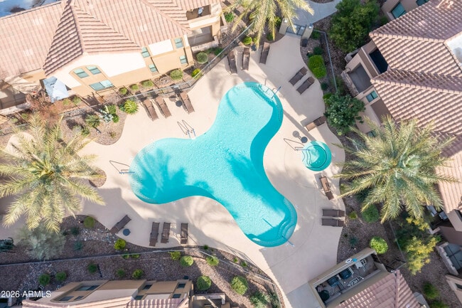 Building Photo - 7027 N Scottsdale Rd