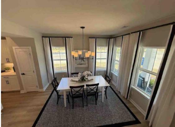 Building Photo - 28 Crown St