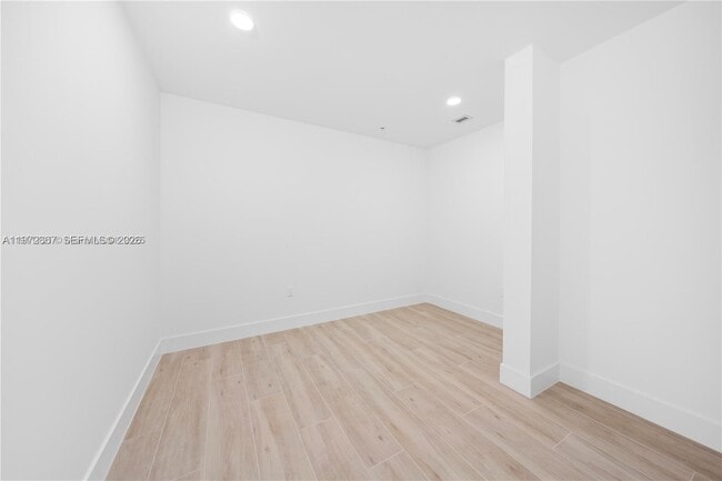 Building Photo - 32 NW 14th Ave