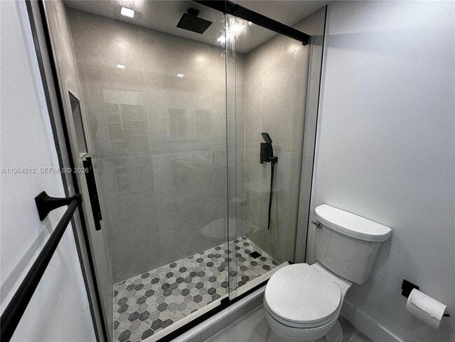 Building Photo - 10625 SW 112th Ave