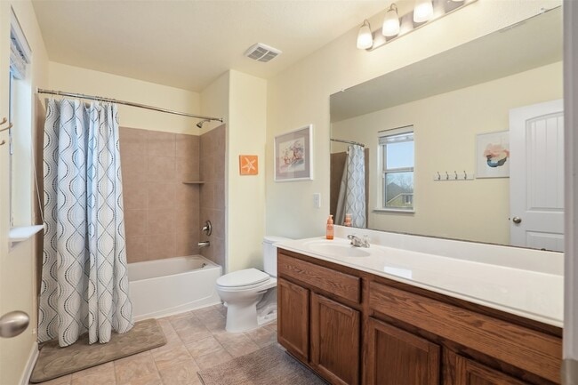 Building Photo - 3111 Bainbridge Hill Ln