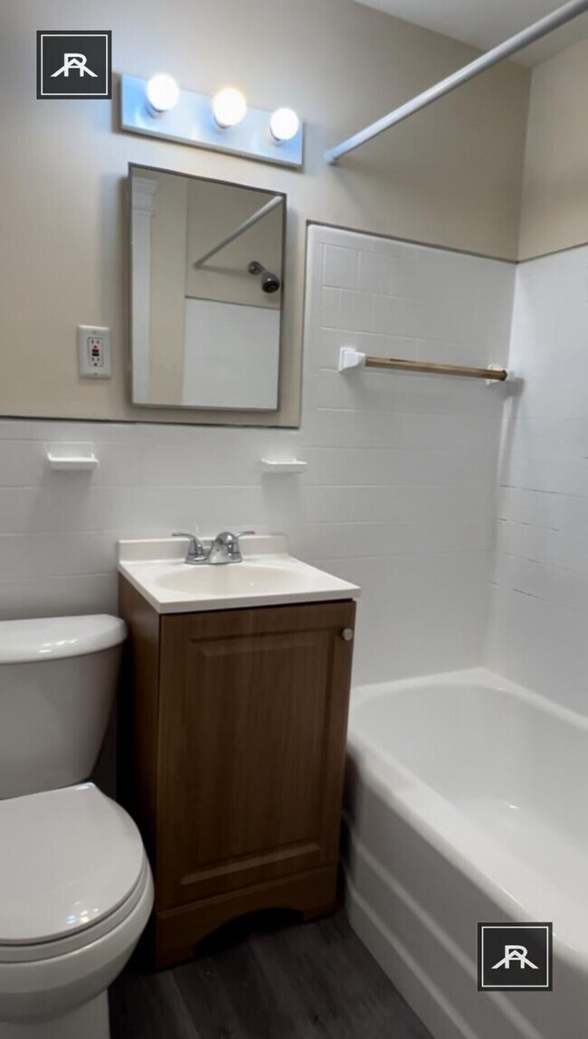 Building Photo - 3 bedroom in Allston MA 02134