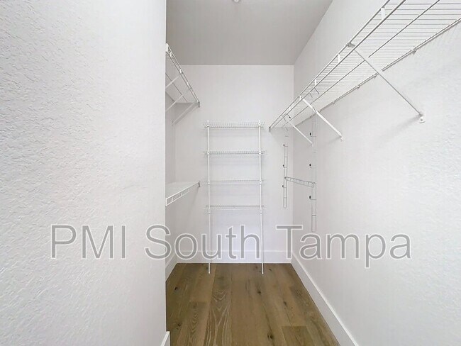 Building Photo - 5220 Beach Breeze Ct