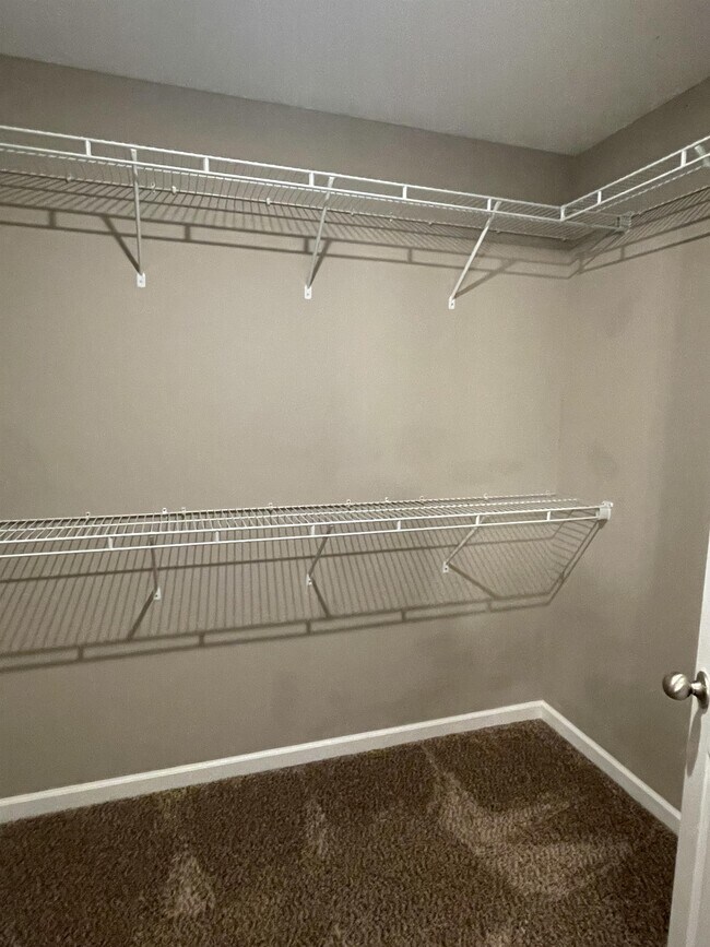 Building Photo - 8107 Cambridge Reserve Dr