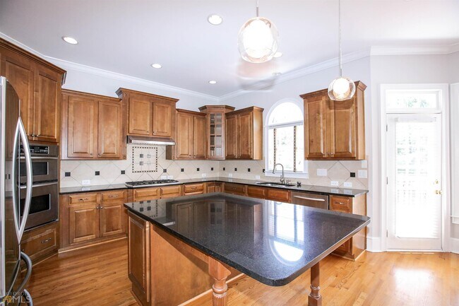 Building Photo - 1660 Briergate Dr