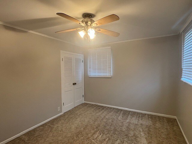 Building Photo - 2223 Hawthorne Rd