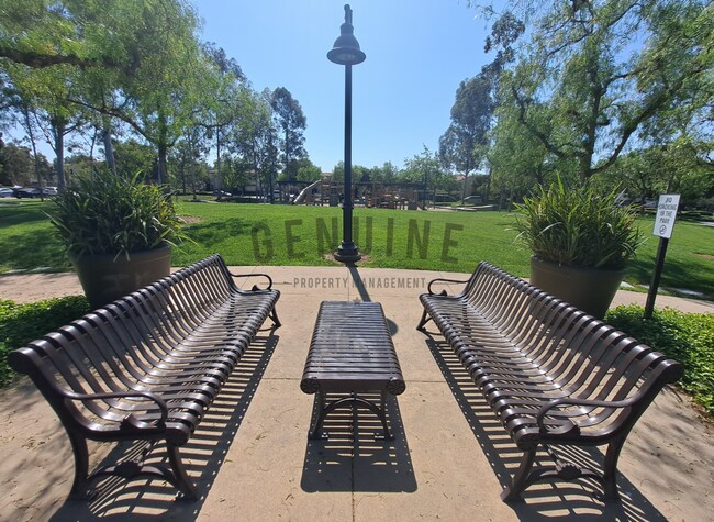 Building Photo - Beautiful Two-Level 2Bd 2Ba Condo in Irvine