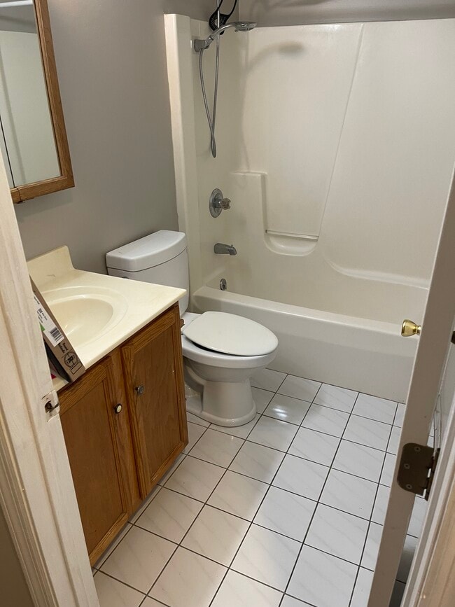 Building Photo - 6320 E Miami River Rd