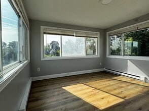 Building Photo - 95 Farnham St