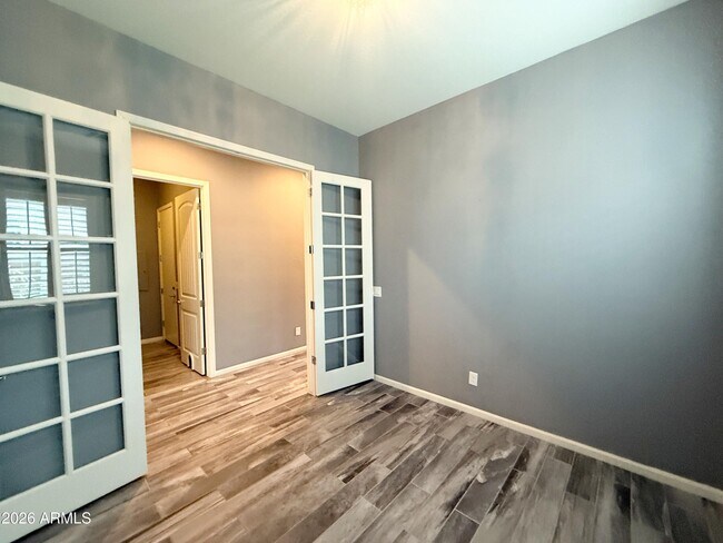 Building Photo - 20618 W Edgemont Ave