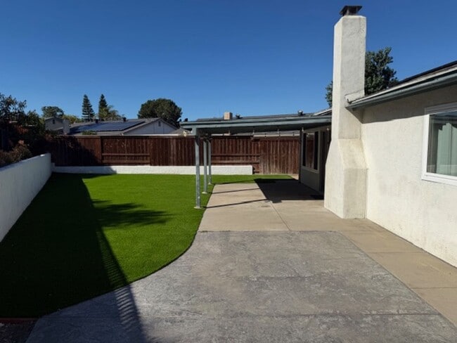 Building Photo - 3 bedroom/2 bath single family home for lease