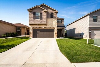Building Photo - 1 Month Free Rent with 18mo Lease!!!!
