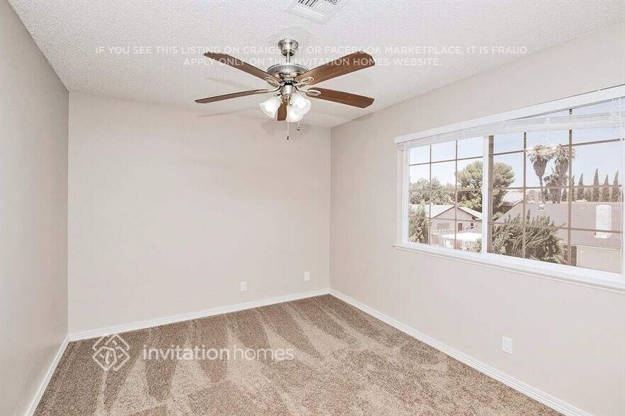 Building Photo - 2235 Windsor Dr