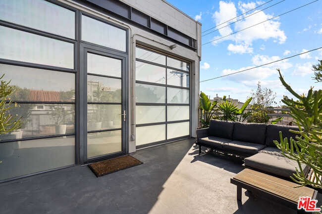 Building Photo - 1534 17th St