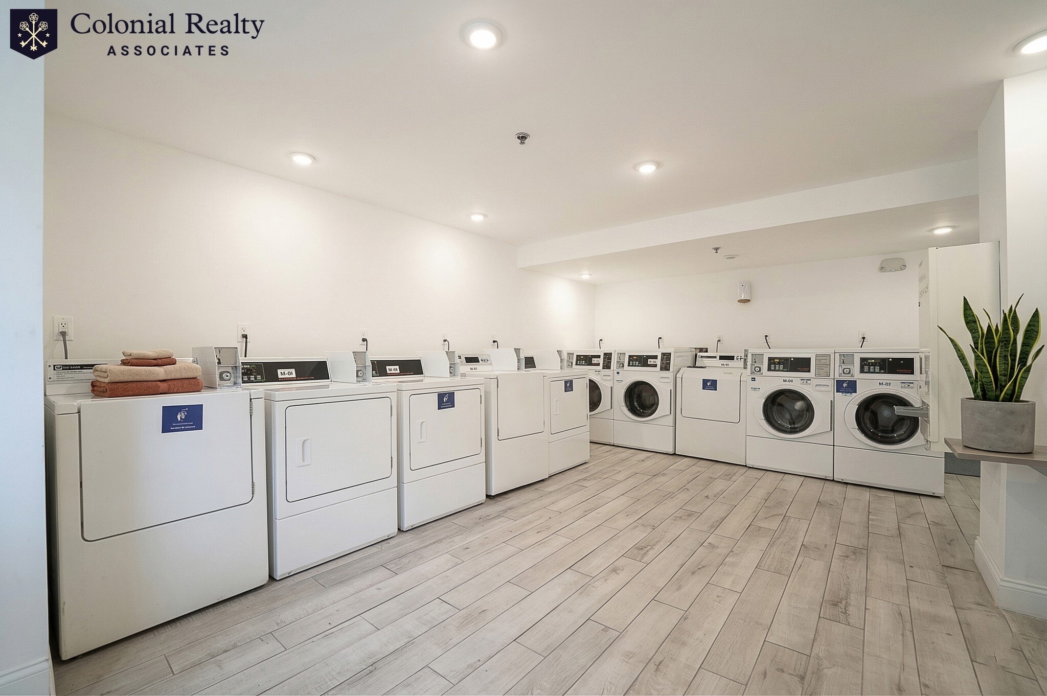 Building Photo - 42 Strathmore Rd