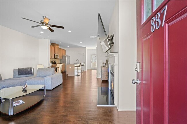 Building Photo - 887 Ambient Way