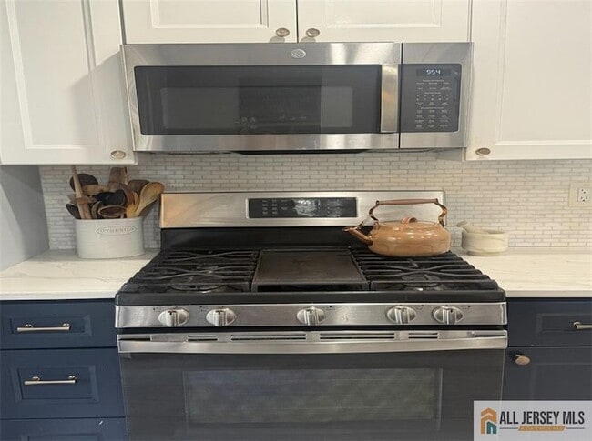 Building Photo - 44 Wisteria Ct