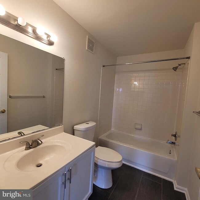 Building Photo - 3032 Bellamy Way
