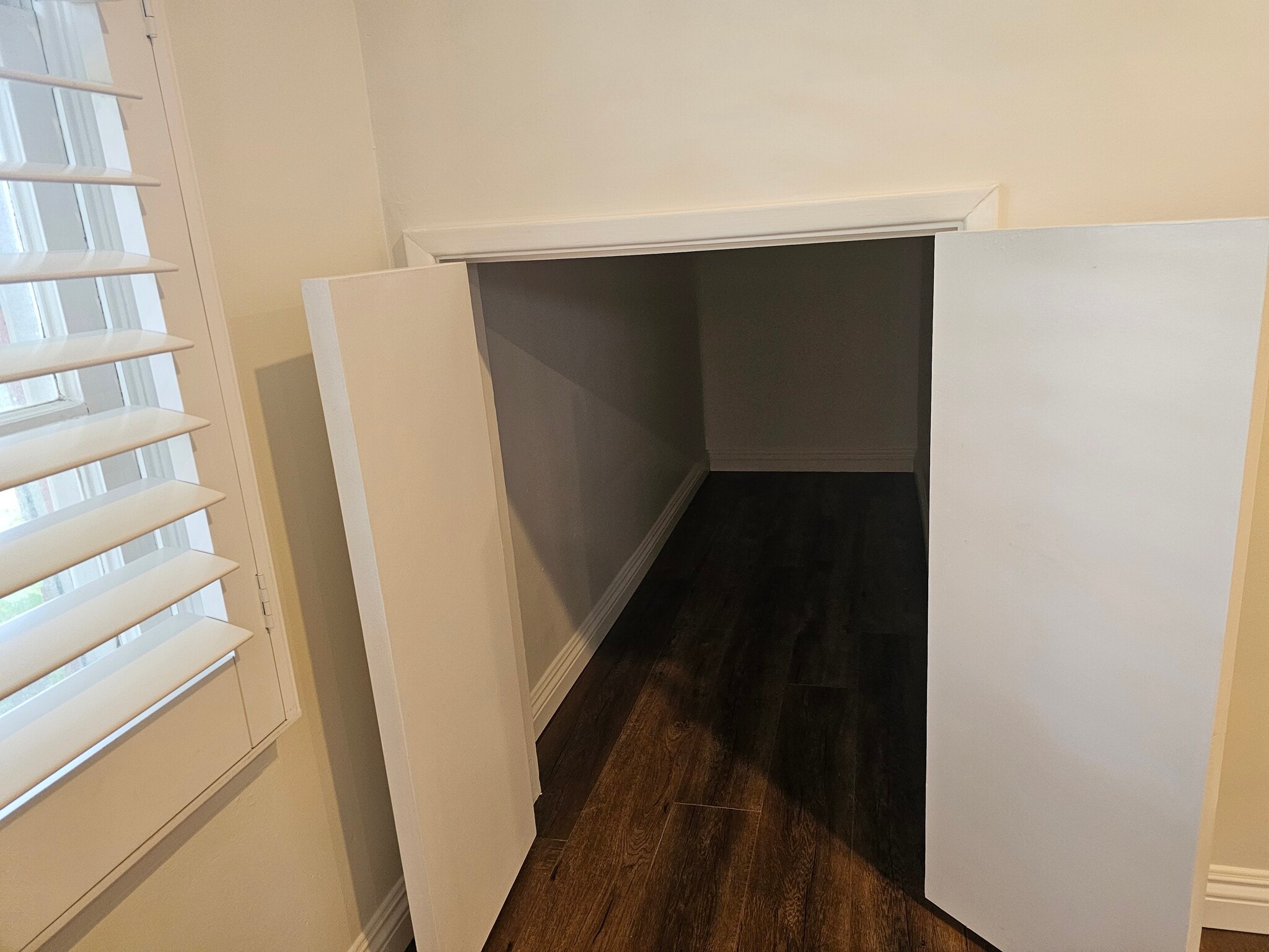 Building Photo - 3250 Lowry Rd