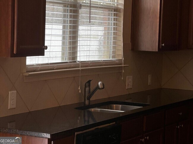 Building Photo - 3702 Brockenhurst Dr