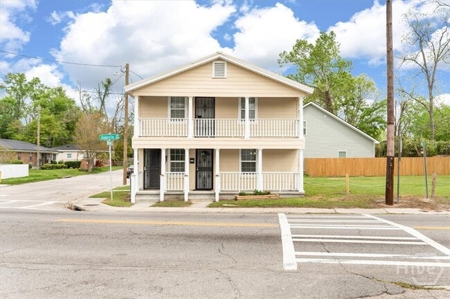 Primary Photo - 1514 Augusta Ave