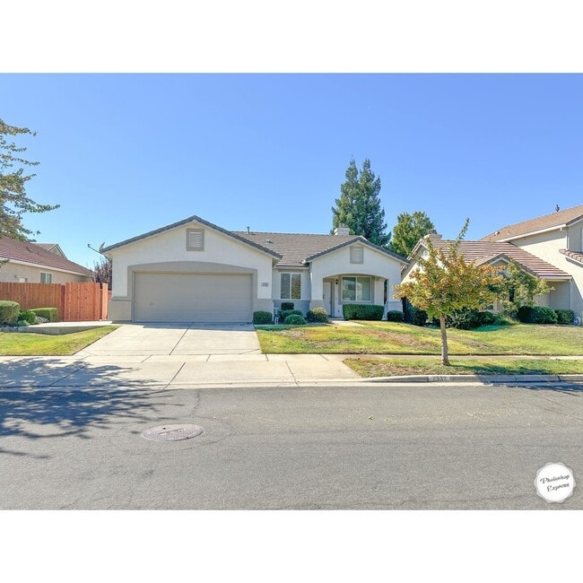 Primary Photo - 3 Bedroom 2 Bath Home