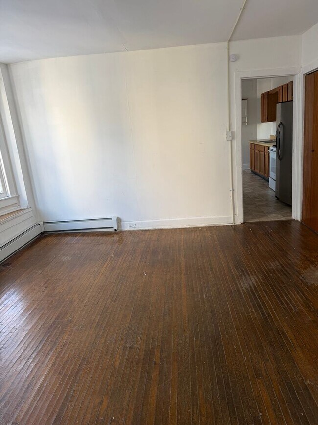 Building Photo - 49 S Front St