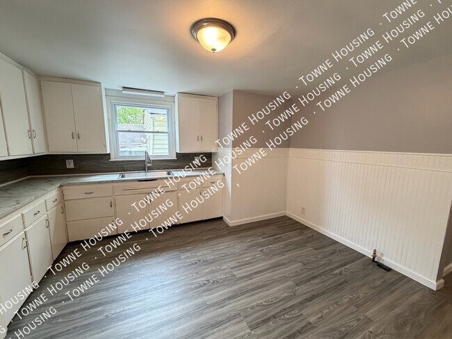 Building Photo - 311 Herkimer St