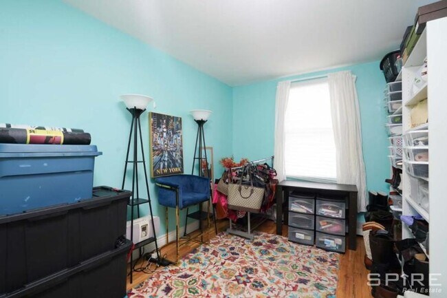Building Photo - 3 bedroom in Brooklyn NY 11226