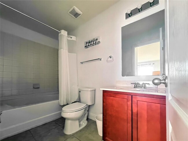 Building Photo - 3147 Tocoa Cir