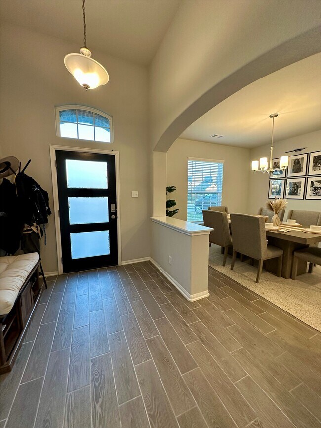 Building Photo - 15307 Davan Springs Dr