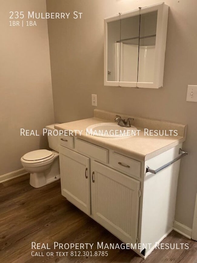 Building Photo - 235 Mulberry St