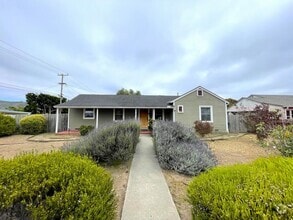 Building Photo - Upgraded Contemporary Craftsman