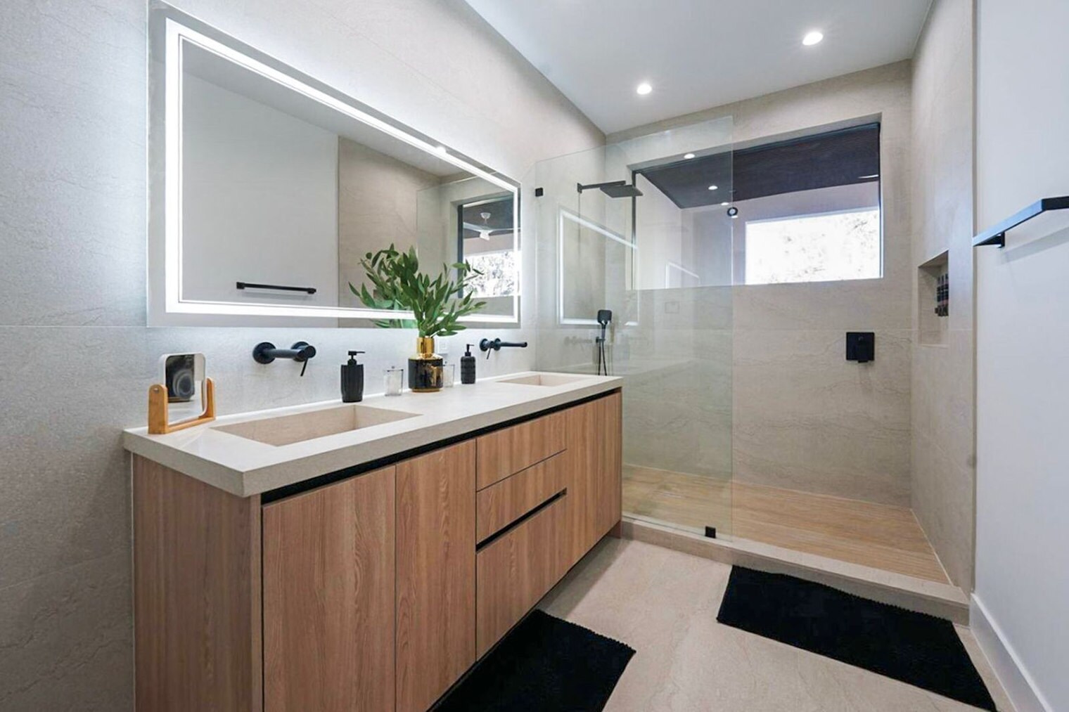 Building Photo - 1812 Miami Rd