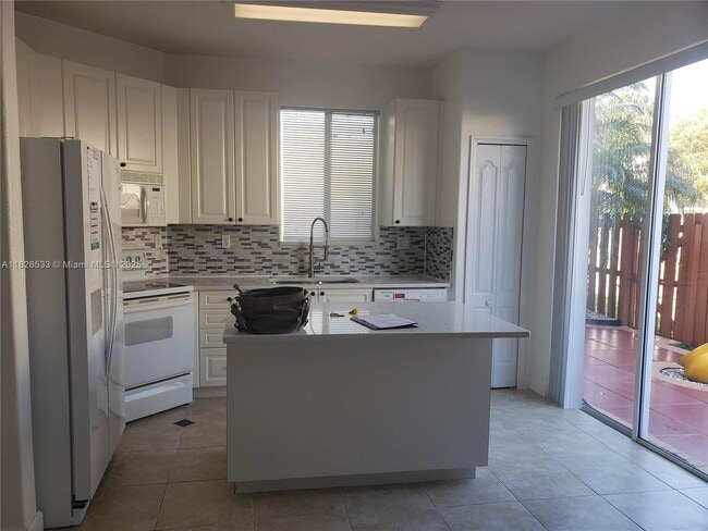 Building Photo - 11345 NW 55th Ln