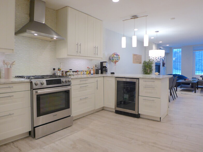 Building Photo - 483 Massachusetts Ave