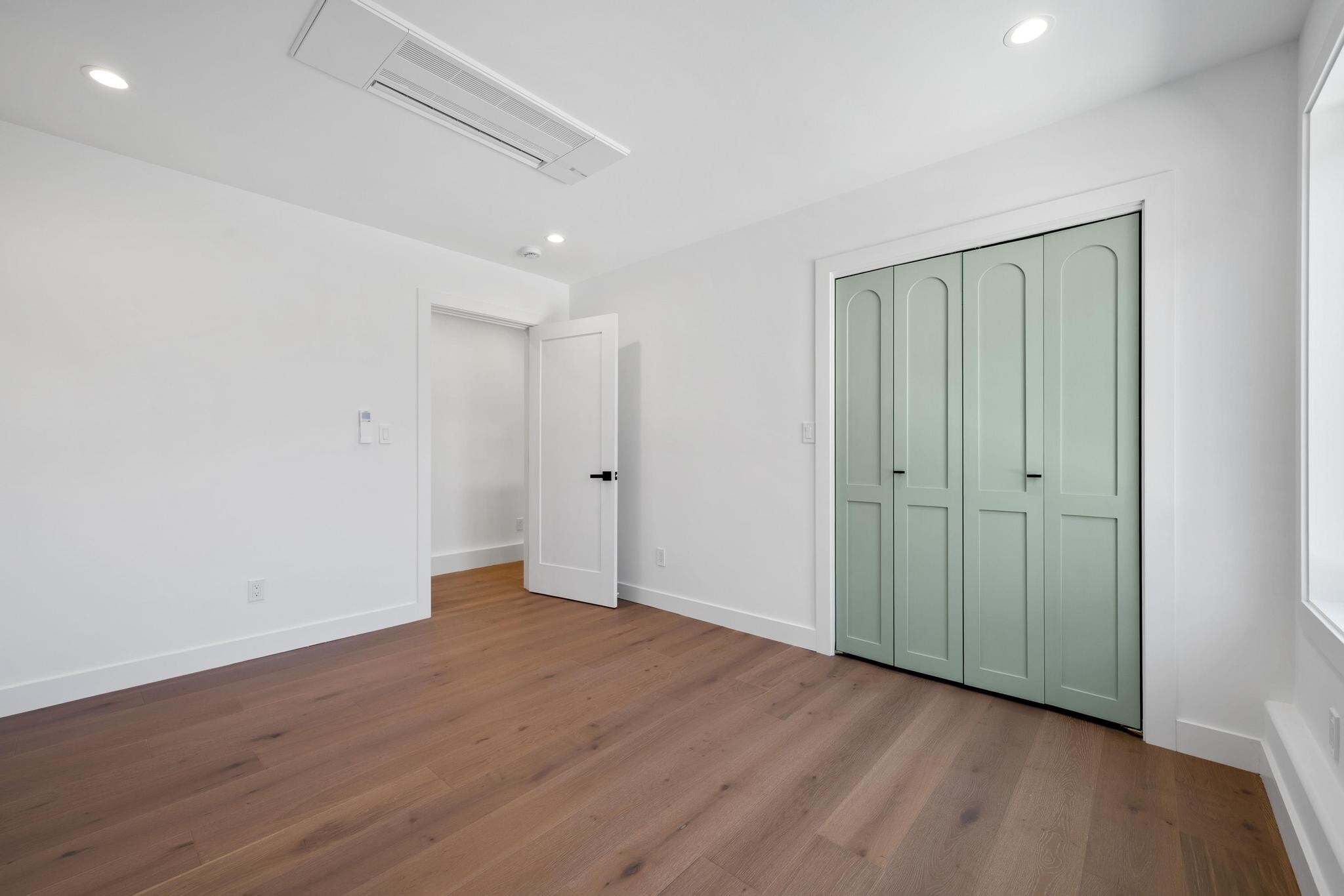 Building Photo - 1815 35th Ave