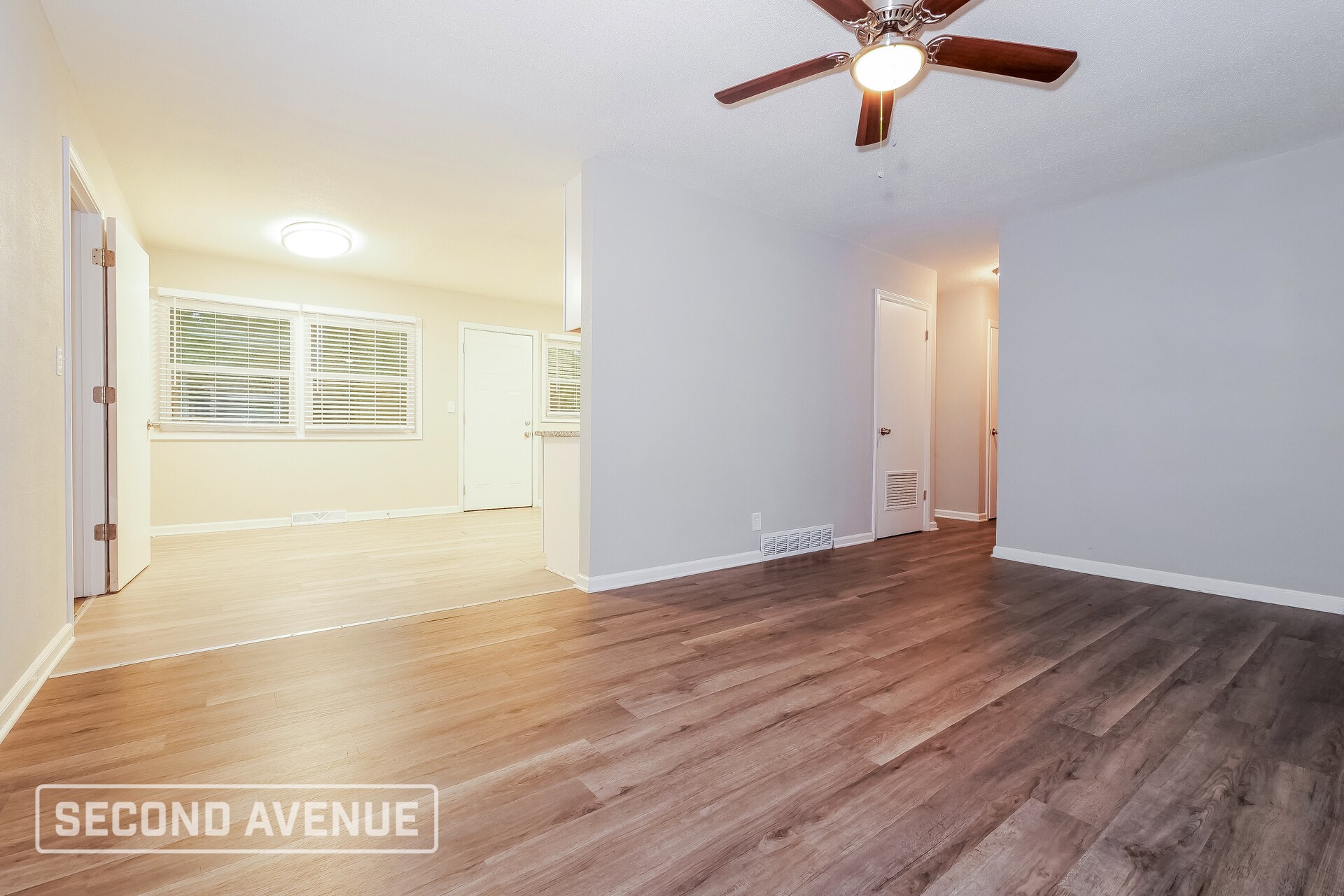 Building Photo - 401 Lacy Ln