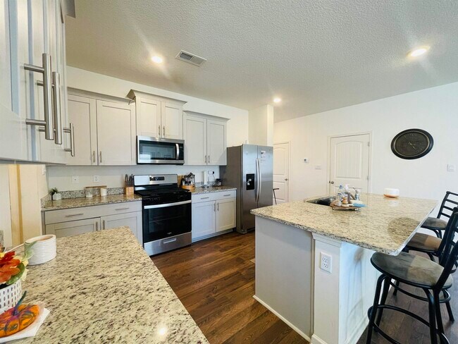 Building Photo - 35 Witherspoon Dr