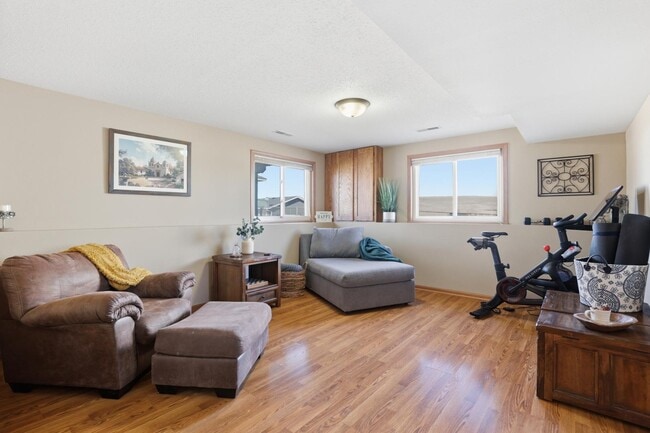 Building Photo - 4517 Three Rivers Dr