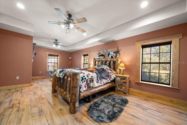 Building Photo - 3135 NE 49th St