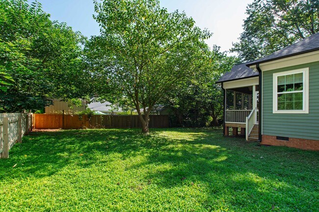 Building Photo - Beautifully Built Ranch Home in Desirable ...